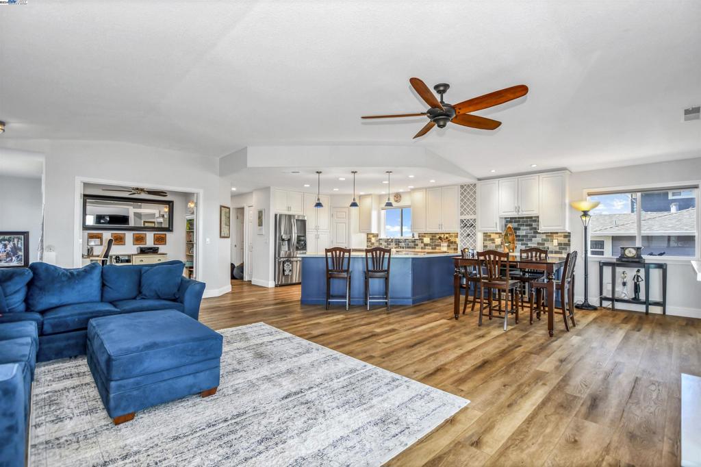 BETHEL ISLAND - Residential