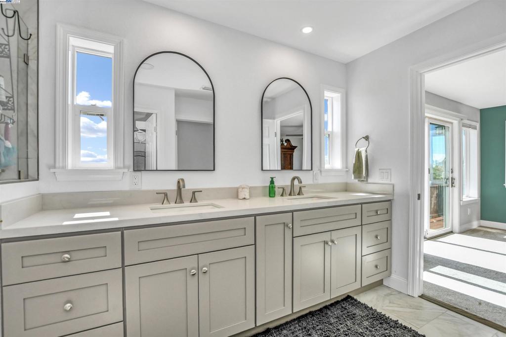 BETHEL ISLAND - Residential