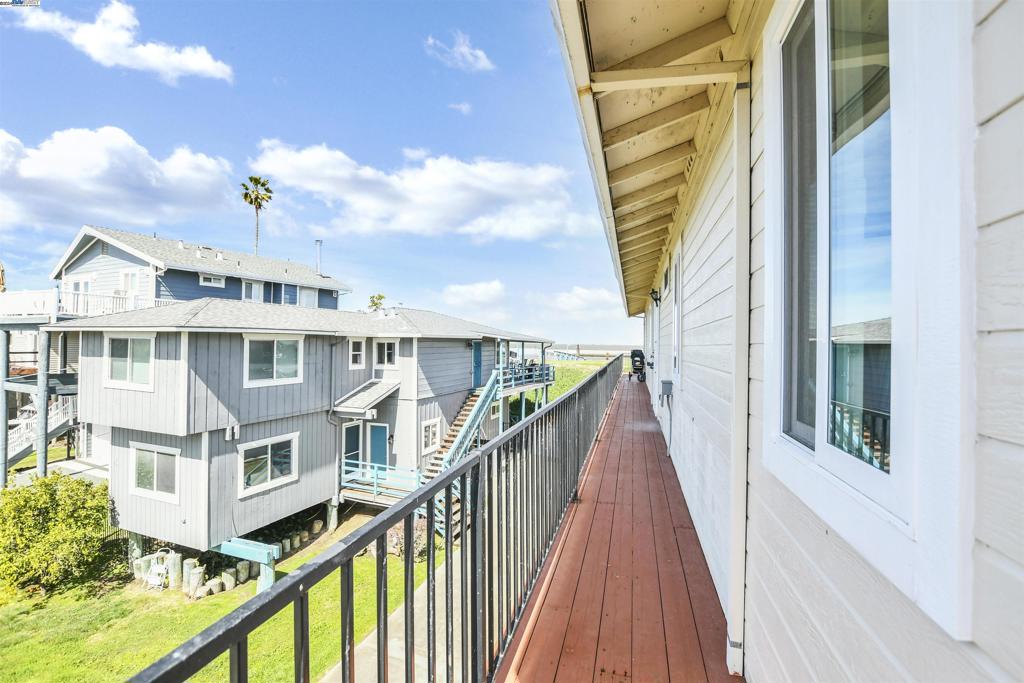 BETHEL ISLAND - Residential