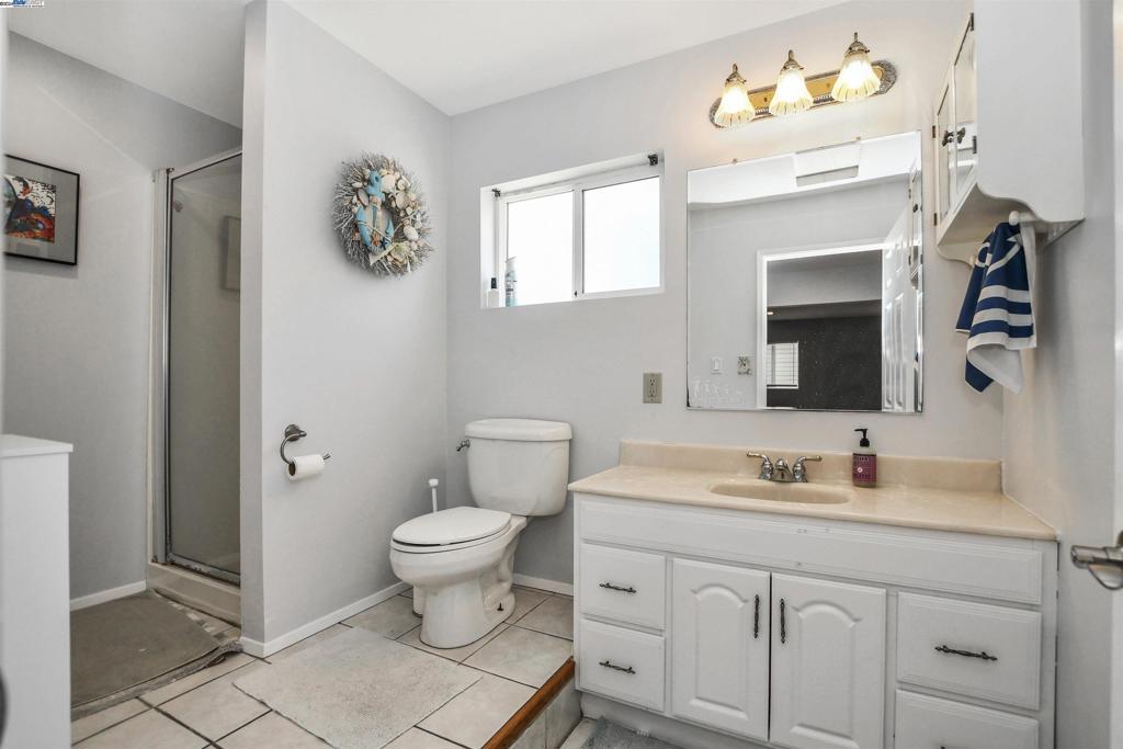 BETHEL ISLAND - Residential