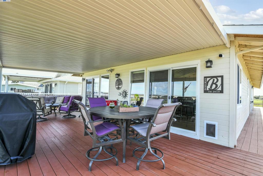 BETHEL ISLAND - Residential