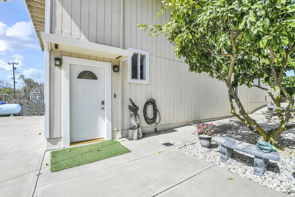 BETHEL ISLAND - Residential