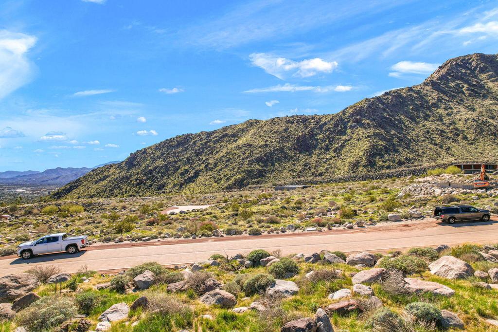 Desert Palisades - Land