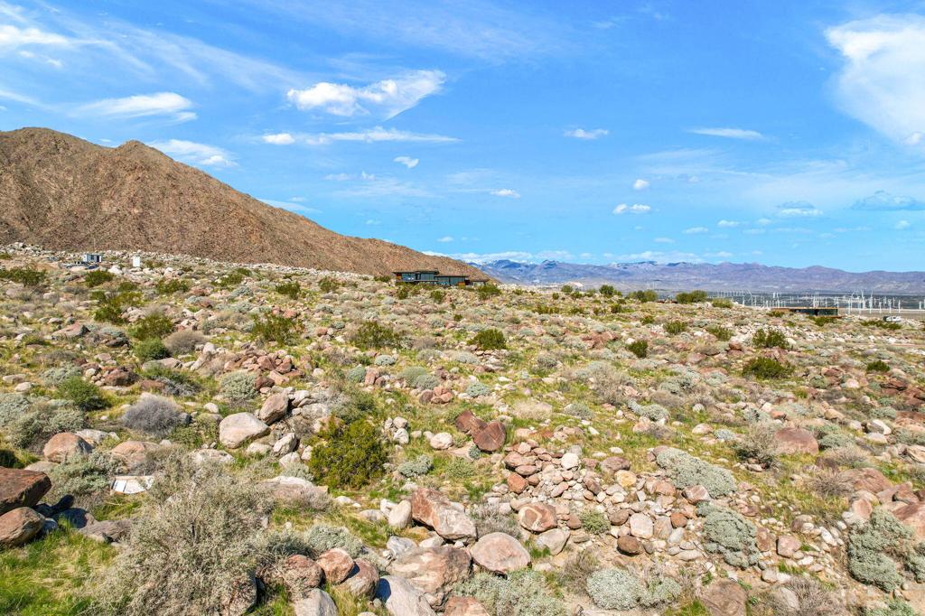 Desert Palisades - Land