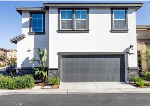 Photo of 2498 Gunner Ridge Way, Rialto, CA 92377 (MLS # OC26063317)