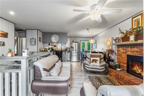 Photo of 682 Buckingham Square, Lake Arrowhead, CA 92352 (MLS # IG26094739)