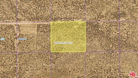 Photo of 0 Avenue C-12, Lancaster, CA 93536 (MLS # 26103768)