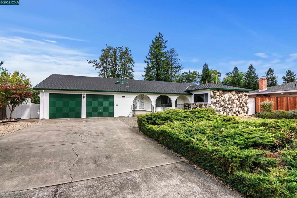 ROSE POINT - Residential