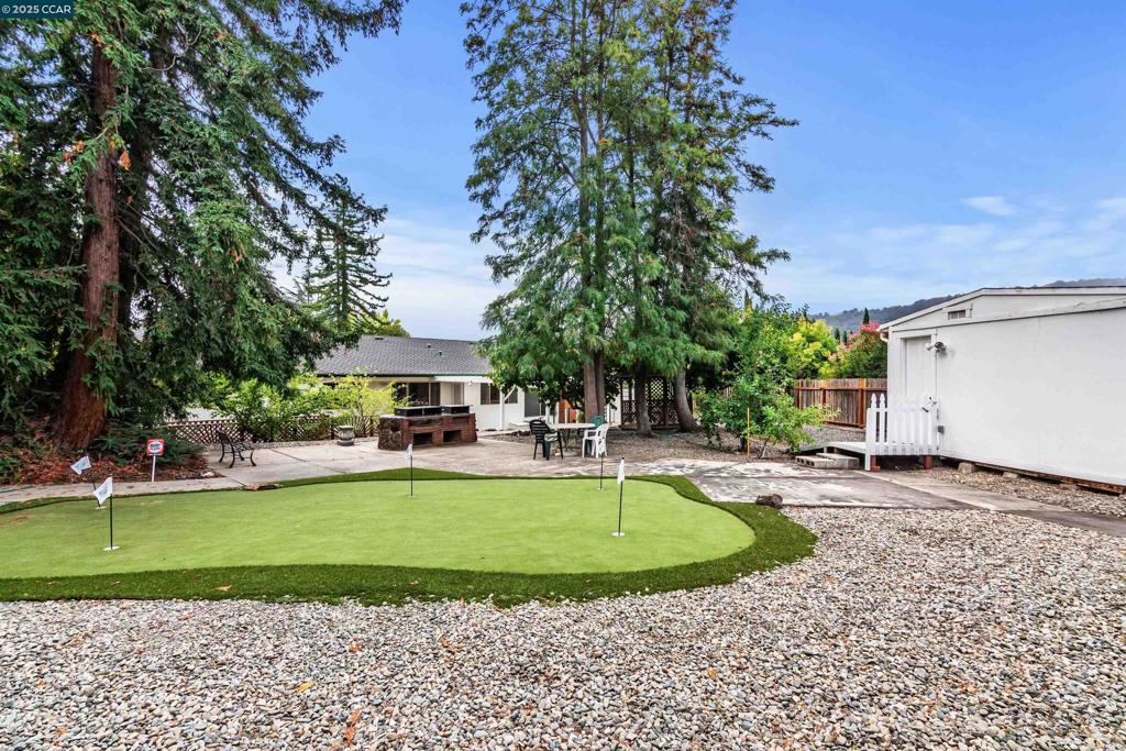 ROSE POINT - Residential
