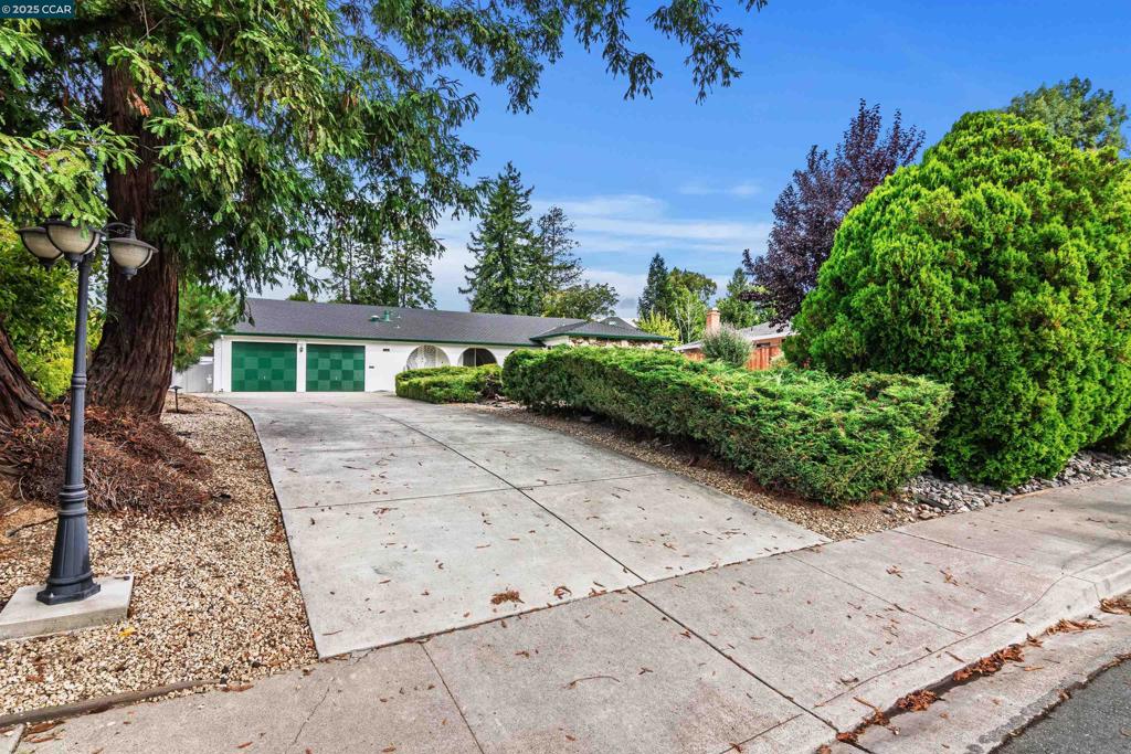 ROSE POINT - Residential