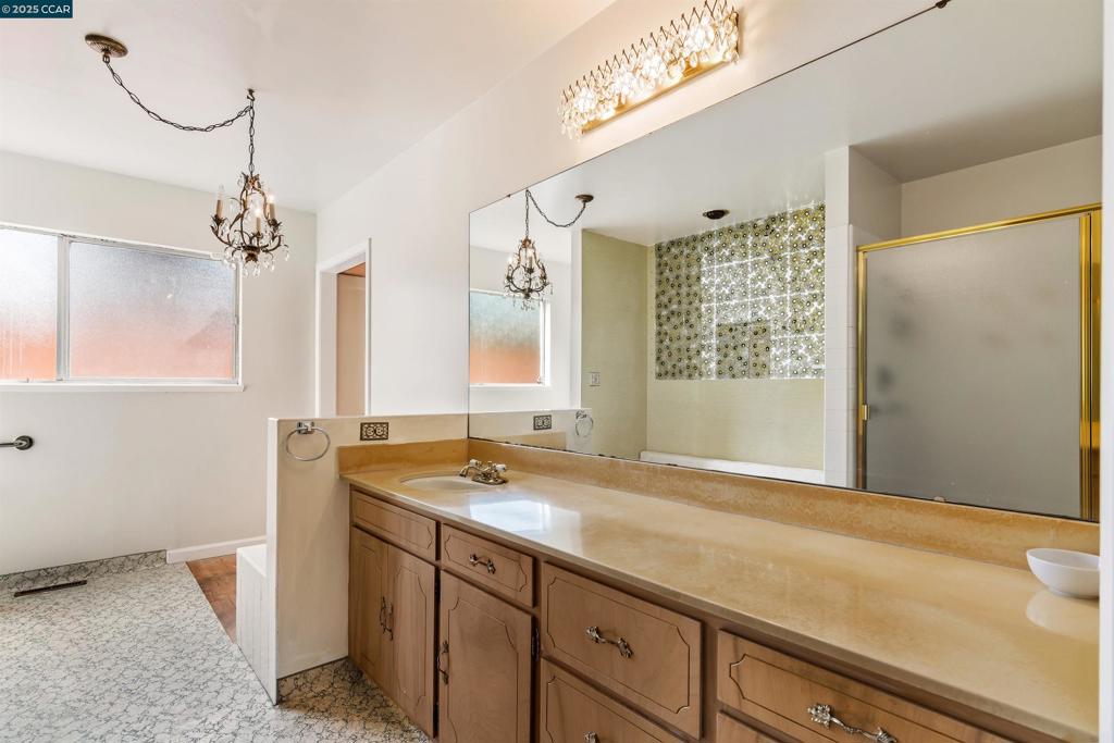 ROSE POINT - Residential