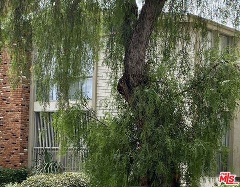 Photo of 1138 11TH Street #6, Santa Monica, CA 90403 (MLS # 26731135)