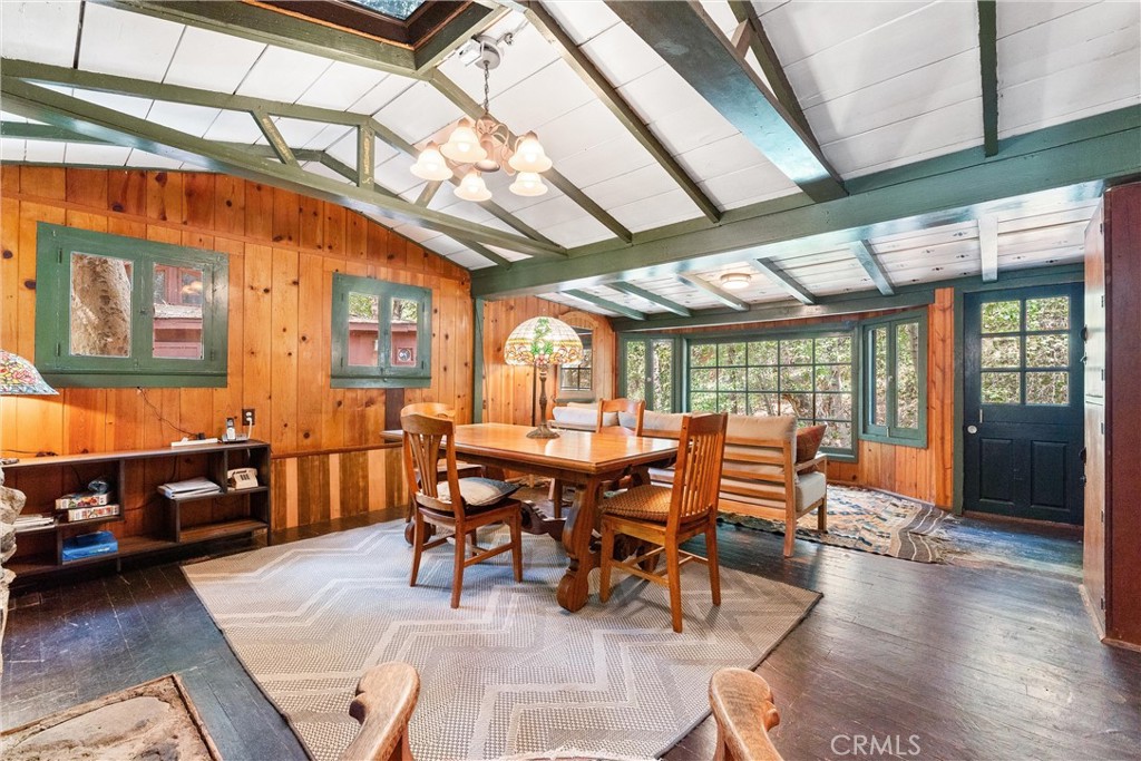 25 Hot Spring Canyon Rd