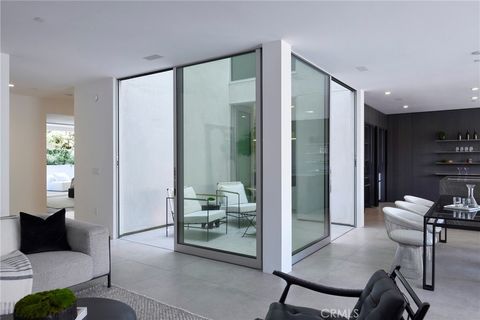 Photo of 838 N Kings Road #102, West Hollywood, CA 90069 (MLS # SR26004091)