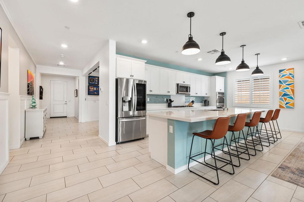 40258 Vivaldi Court