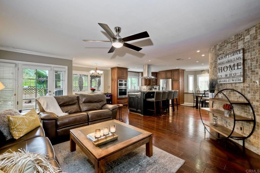 3278 San Tomas
