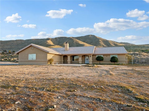 Photo of 9230 Allegra Vista St, Apple Valley, CA 92308 (MLS # HD26099826)