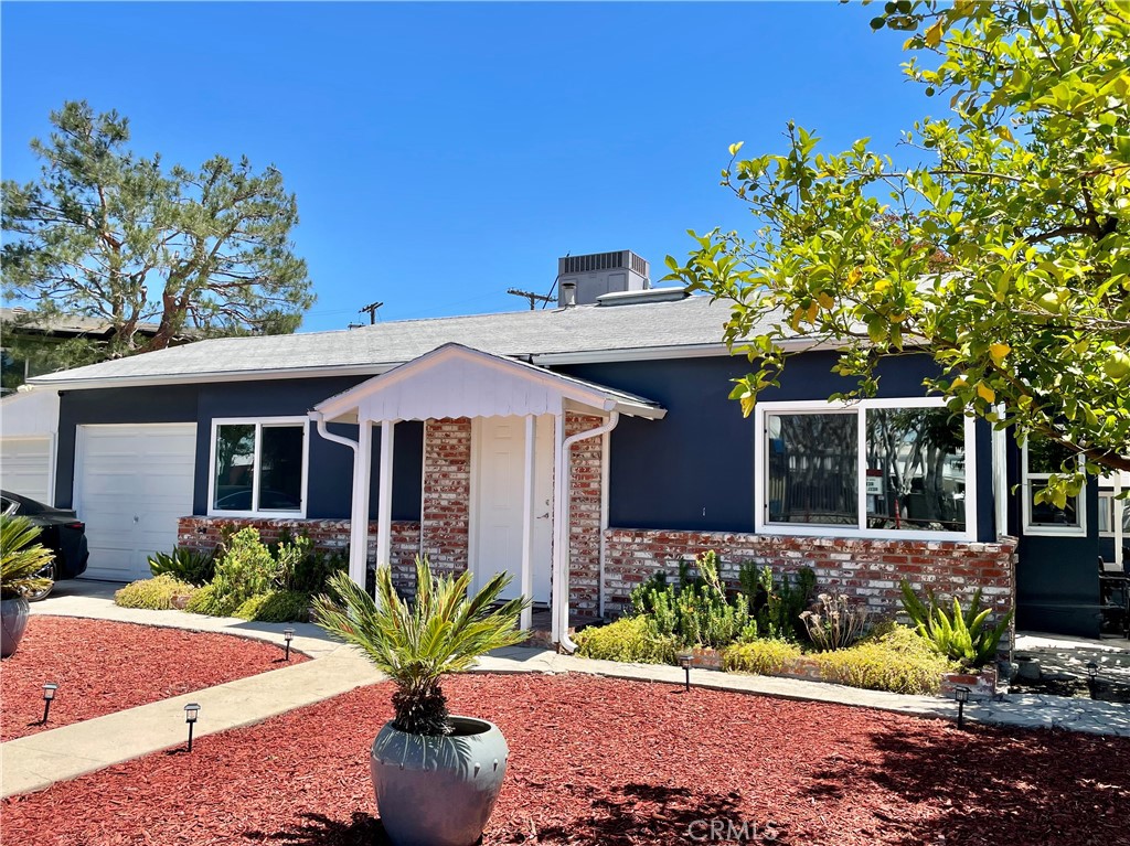 Discover the perfect blend of comfort and convenience at 5550 Riverton Avenue in North Hollywood. This charming front house offers immediate move-in for those seeking a cozy retreat in a desirable neighborhood.
This lovely home features 2 bedrooms and 1 bathroom, providing a comfortable living space for you and your loved ones. The monthly rent of $3100 includes all utilities, simplifying your budgeting process. A security deposit of $3100 is required upon move-in, with an additional $250 per pet security deposit for your furry companions.
Other amenities include central HVAC to keep you comfortable year-round, a small garage that can be utilized for storage, and one car gated parking in the driveway for added convenience. The property has been freshly painted, giving it a clean and inviting atmosphere.
In addition to the inviting interior, residents of 5550 Riverton Avenue have access to shared laundry facilities with the other two units on the premises, adding to the convenience of daily living.
Embrace the pet-friendly policy that welcomes your furry companions to join you in this welcoming space.
Don't miss out on the opportunity to make 5550 Riverton Avenue your new home. Contact us today to schedule a viewing and secure your lease!