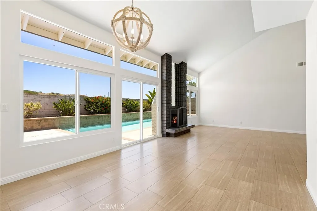 Huntington Beach, California 92648, United States, 4 Bedrooms Bedrooms, ,3 BathroomsBathrooms,Residential,Active,210737