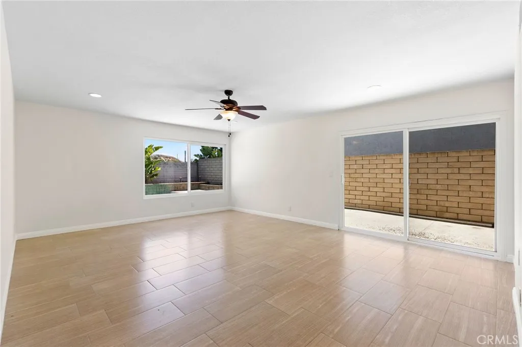 Huntington Beach, California 92648, United States, 4 Bedrooms Bedrooms, ,3 BathroomsBathrooms,Residential,Active,210737