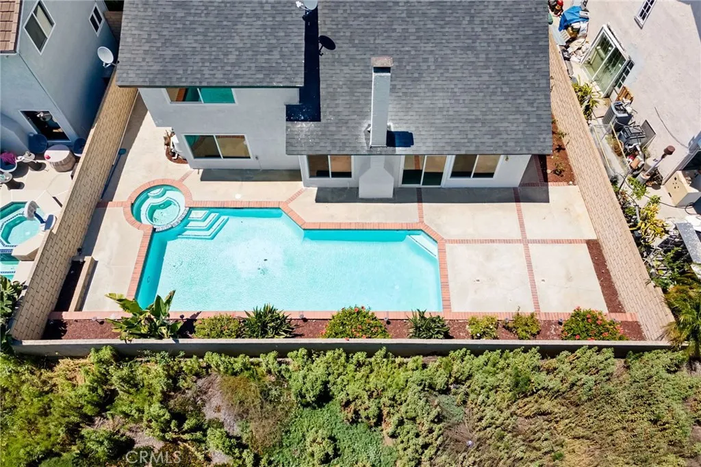 Huntington Beach, California 92648, United States, 4 Bedrooms Bedrooms, ,3 BathroomsBathrooms,Residential,Active,210737