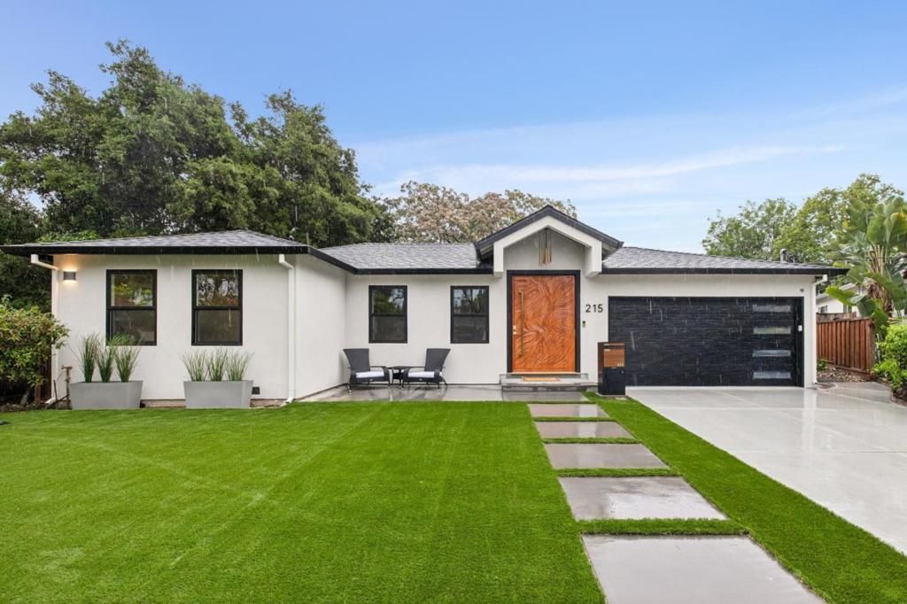 Photo of 215 Lauella Court, Mountain View, CA 94041 (MLS # ML82043348)