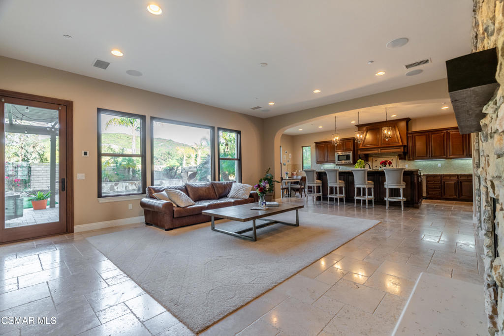 Properties 4 796 Via Sedona