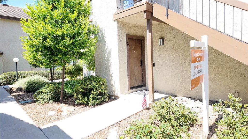 580 N Brea Boulevard 31