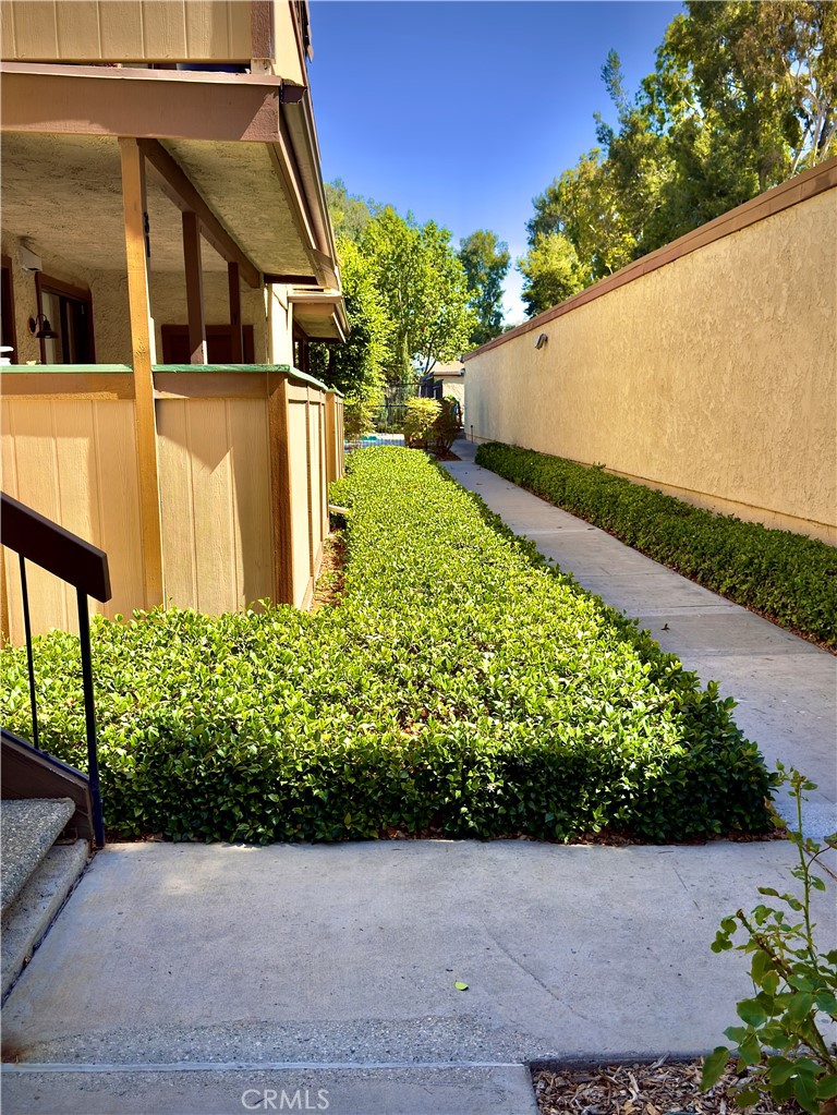 580 N Brea Boulevard 31