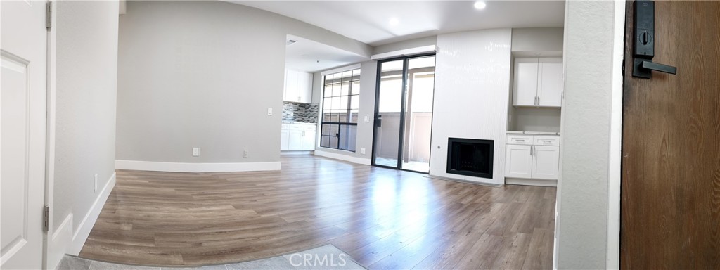 580 N Brea Boulevard 31