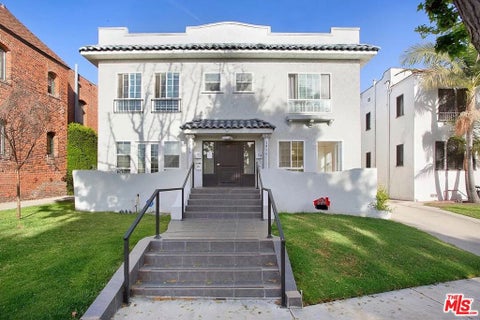 Photo of 1014 S ORANGE Drive, Los Angeles, CA 90019 (MLS # 26102162)