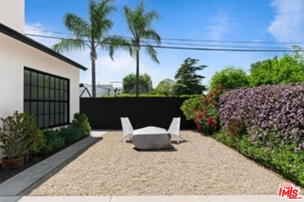 11710 Hartsook Street