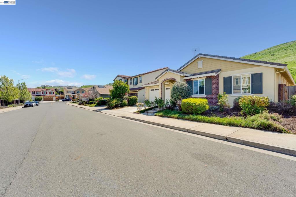 2904 Hanauma Bay Dr.