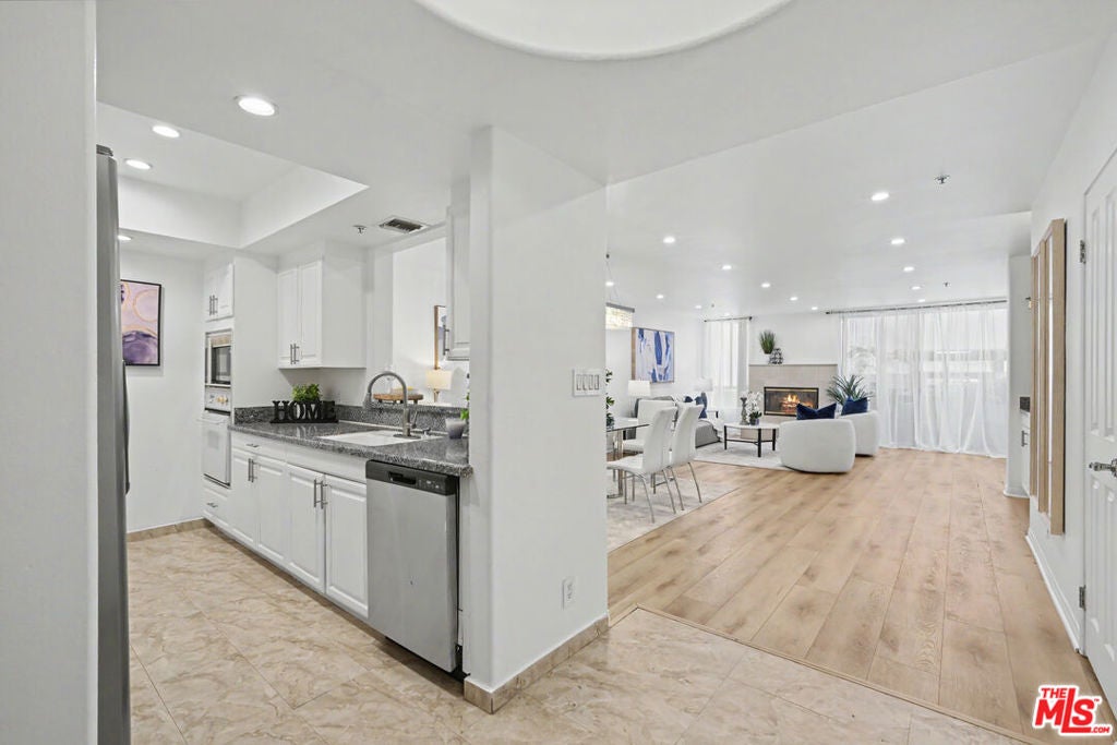 8559 Alcott Street 104, Los Angeles CA 90035