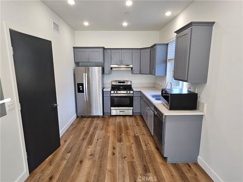 Photo of 14550 Burbank Blvd #103 Blvd, Burbank, CA 91411 (MLS # SR26041480)