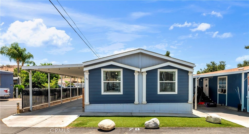 300 N Ellis 78