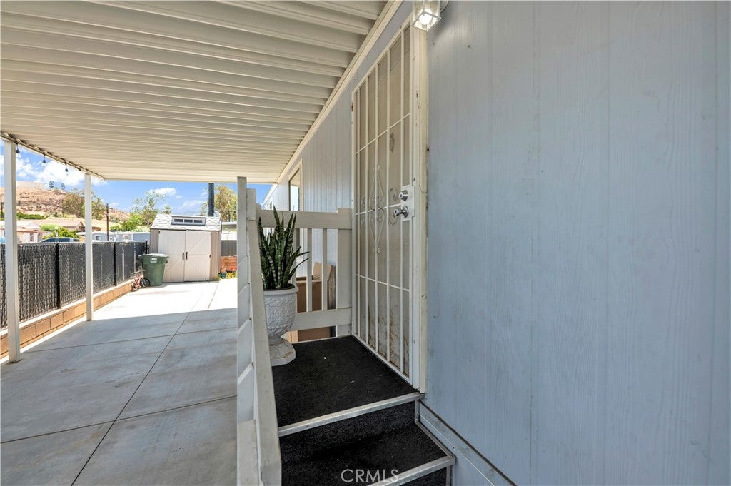 300 N Ellis 78