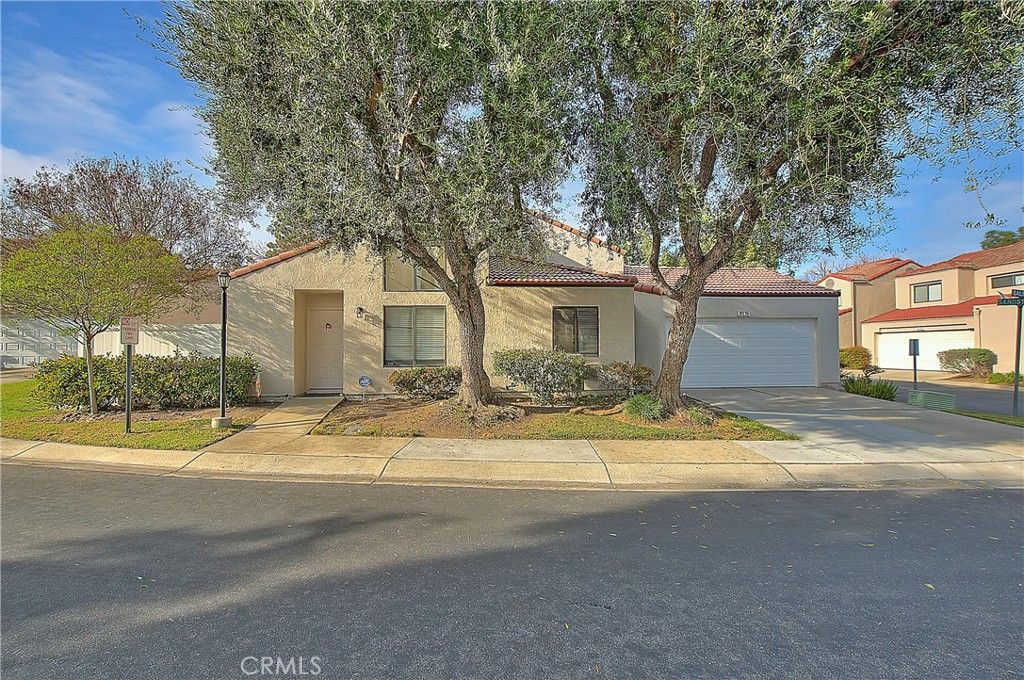 Photo of 8576 Salina St, Rancho Cucamonga, CA 91730 (MLS # SW26069066)