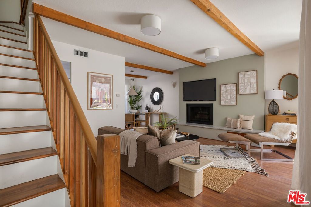 Photo of 945 21st Street #4, Santa Monica, CA 90403 (MLS # 26102254)