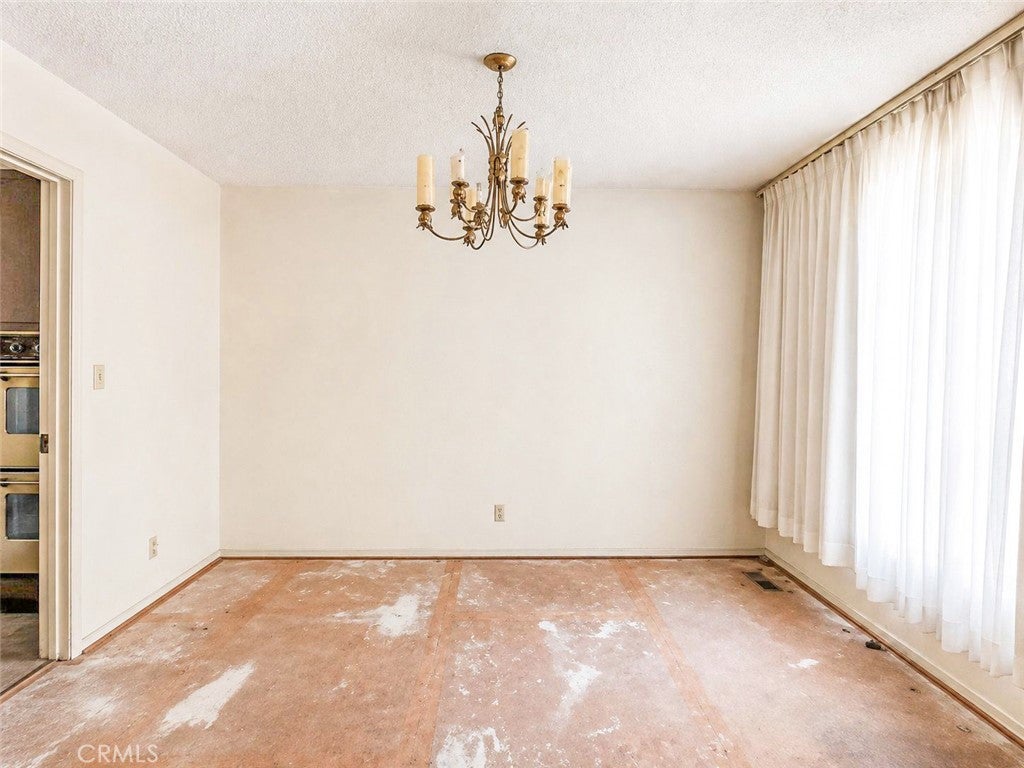 146 W Hanford Armona