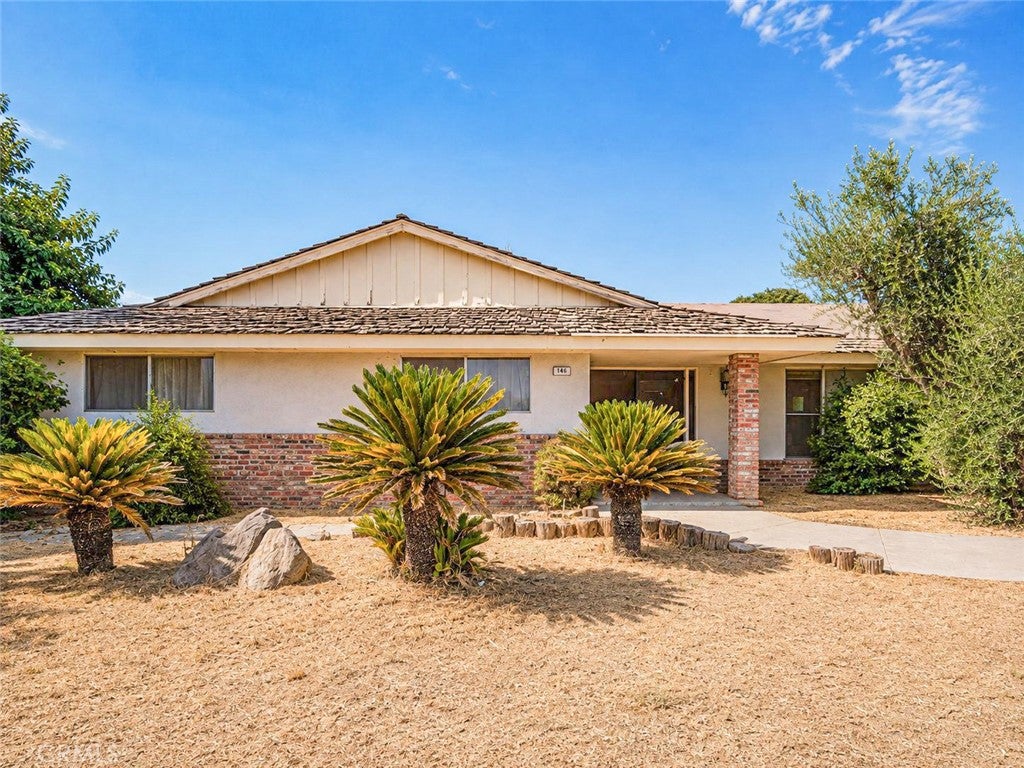 146 W Hanford Armona