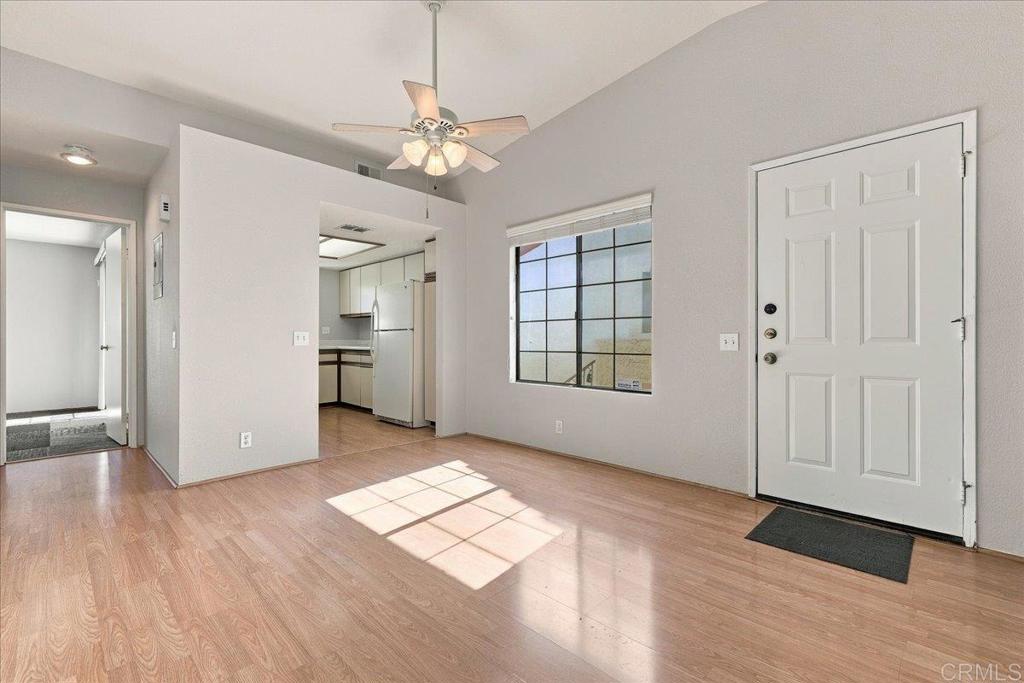 2701 E Mesquite Avenue S86