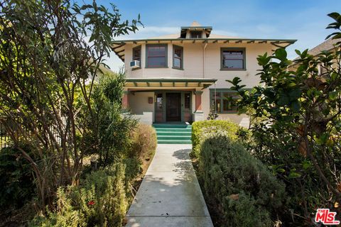 Photo of 2302 S BUDLONG Avenue, Los Angeles, CA 90007 (MLS # 26669991)