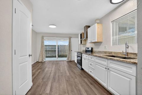 Photo of 2524 Pemberton Court, Stockton, CA 95210 (MLS # ML82040548)