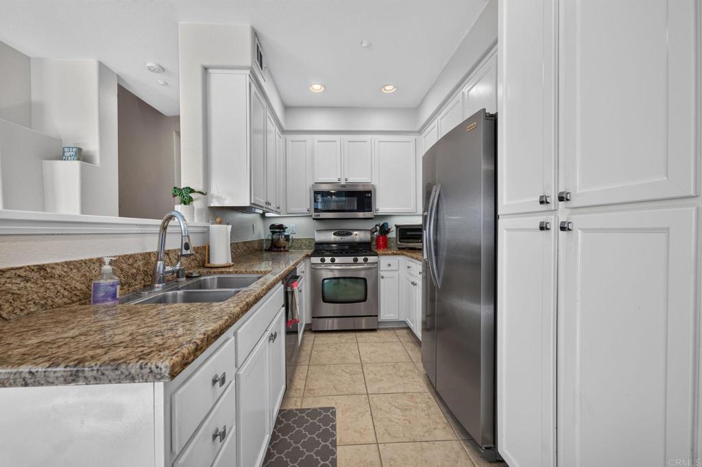 41524 Blue Canyon Avenue 3