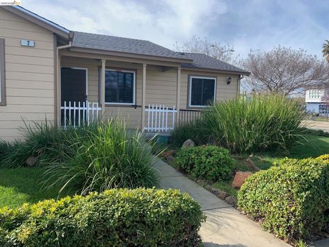 Photo of 2 2 Belshaw St St, Antioch, CA 94509 (MLS # 41125271)