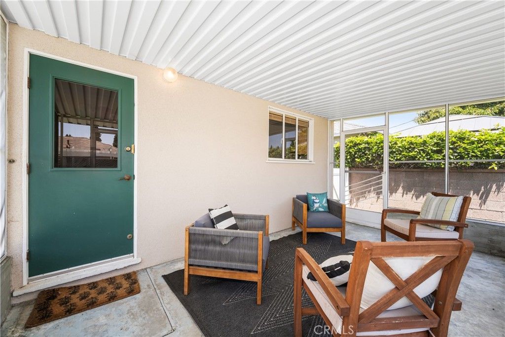 listing image 130724874989243757636