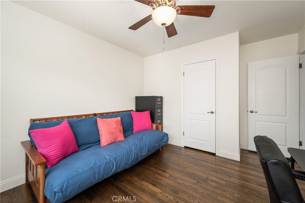 listing image 130728374508280766658
