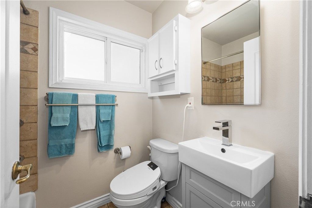 listing image 130729893588703511988