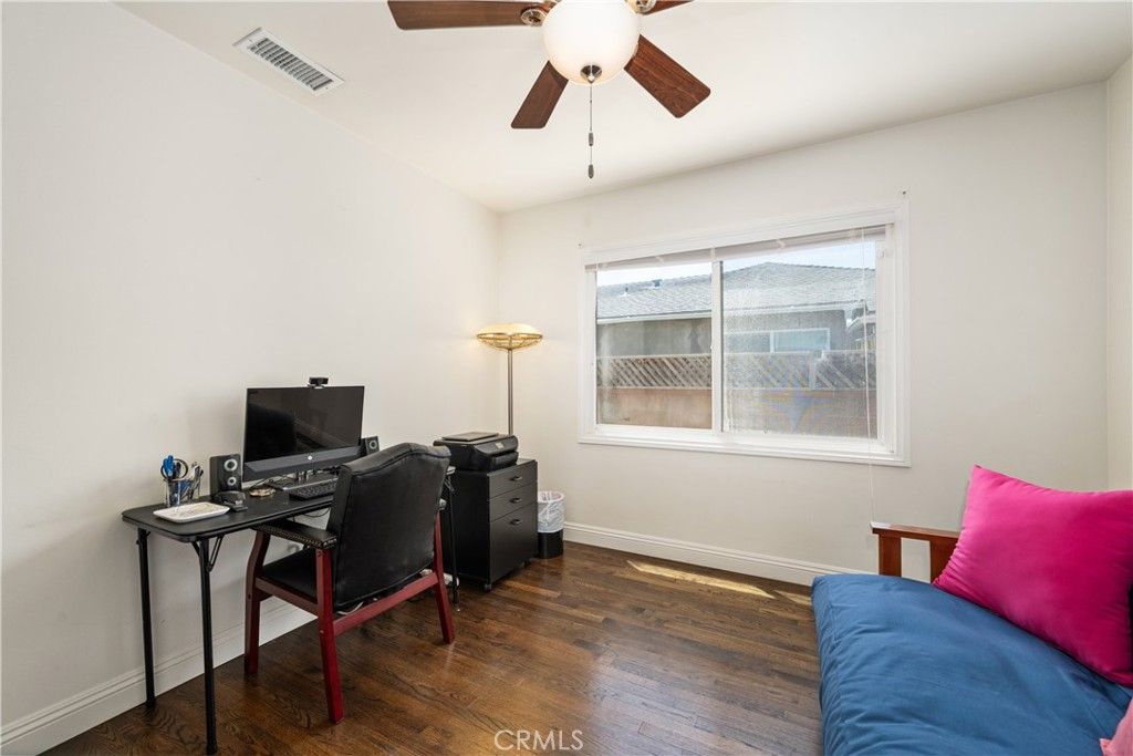 listing image 130727001138578191860